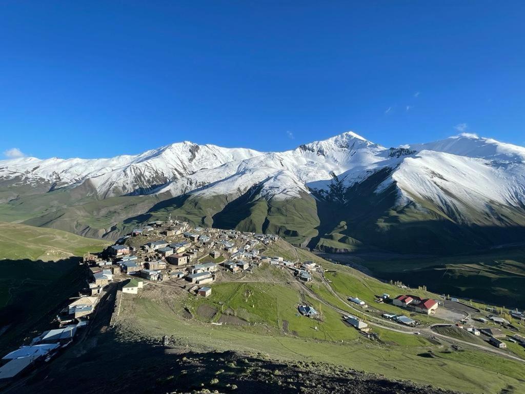Vila Alivenino Xinaliq Exteriér fotografie